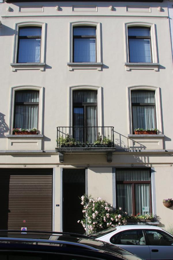 B&B Les Iris Brüksel Dış mekan fotoğraf